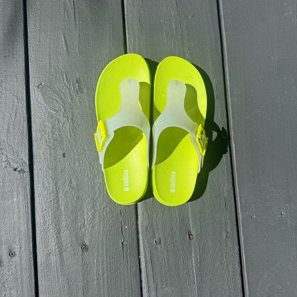 Melissa Green Sandals with Glossy Finish and Molded Footbed US 10 - Picture 7 of 7